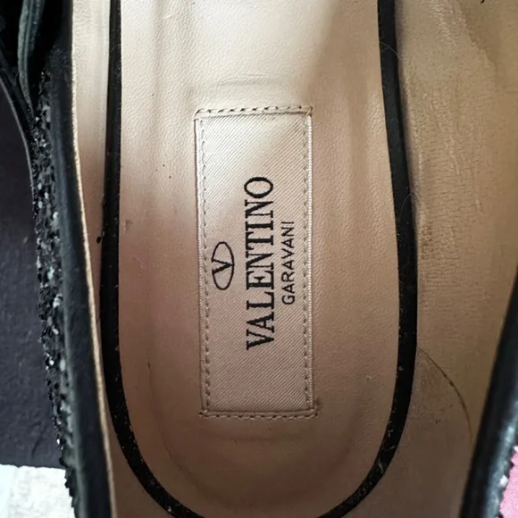 Valentino Garavani Rockstud Ballet Flats 🖤 - Picture 4 of 10